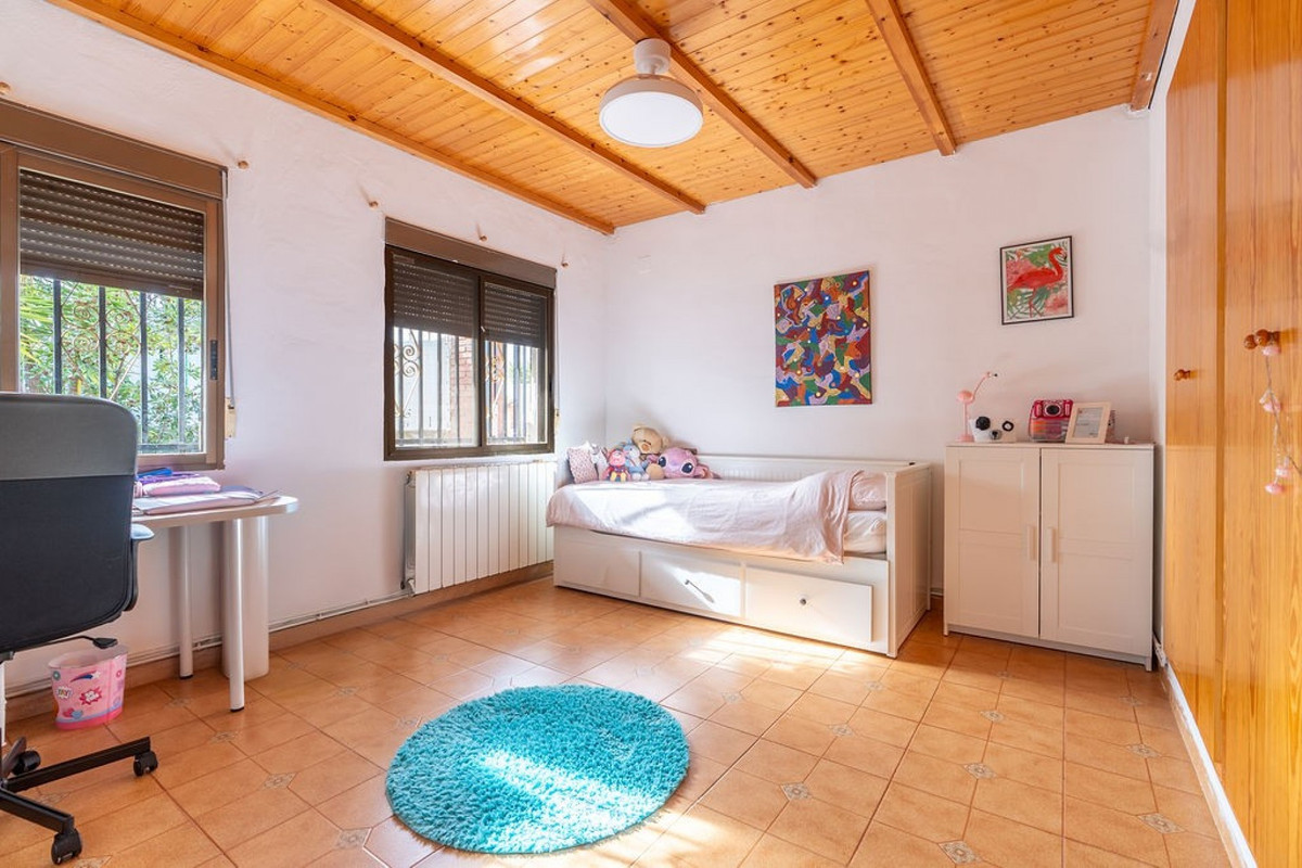 For sale - 3 Bedroom 2 Bathroom House - Finca - Cortijo in Hondón de las Nieves - Hondón de las Nieves Centro  - Alicante