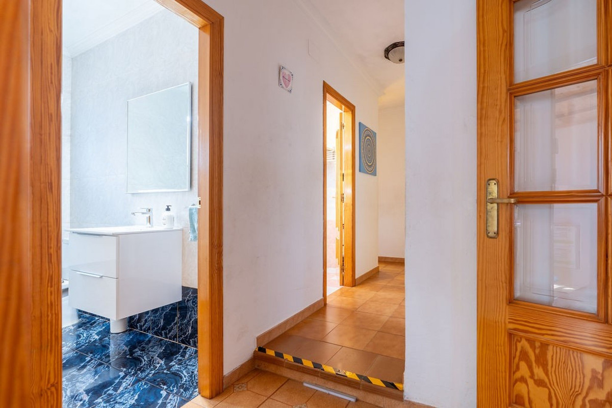 For sale - 3 Bedroom 2 Bathroom House - Finca - Cortijo in Hondón de las Nieves - Hondón de las Nieves Centro  - Alicante