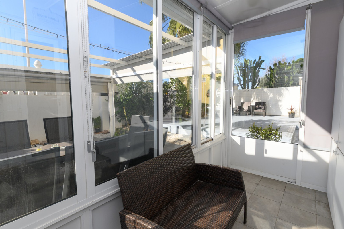 For sale - 2 Bedroom 1 Bathroom Ground Floor Apartment in La Mata - La Mata  - Alicante