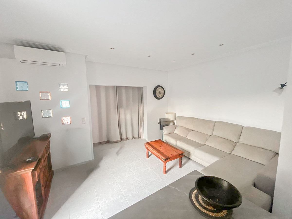 For sale - 2 Bedroom 1 Bathroom Ground Floor Apartment in La Mata - La Mata  - Alicante