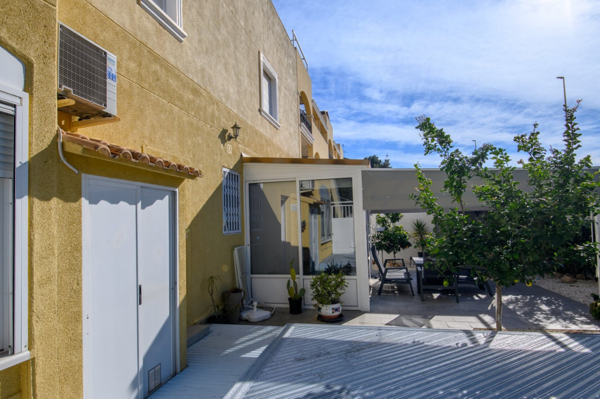 For sale - 2 Bedroom 1 Bathroom Ground Floor Apartment in La Mata - La Mata  - Alicante
