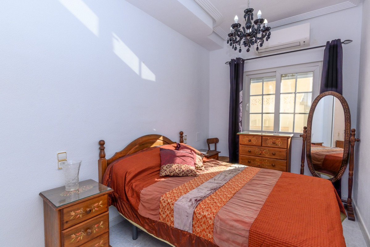 For sale - 2 Bedroom 1 Bathroom Ground Floor Apartment in La Mata - La Mata  - Alicante