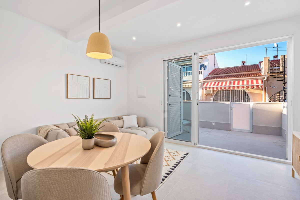 For sale - 2 Bedroom 1 Bathroom House - Townhouse in Torrevieja - El Chaparral  - Alicante