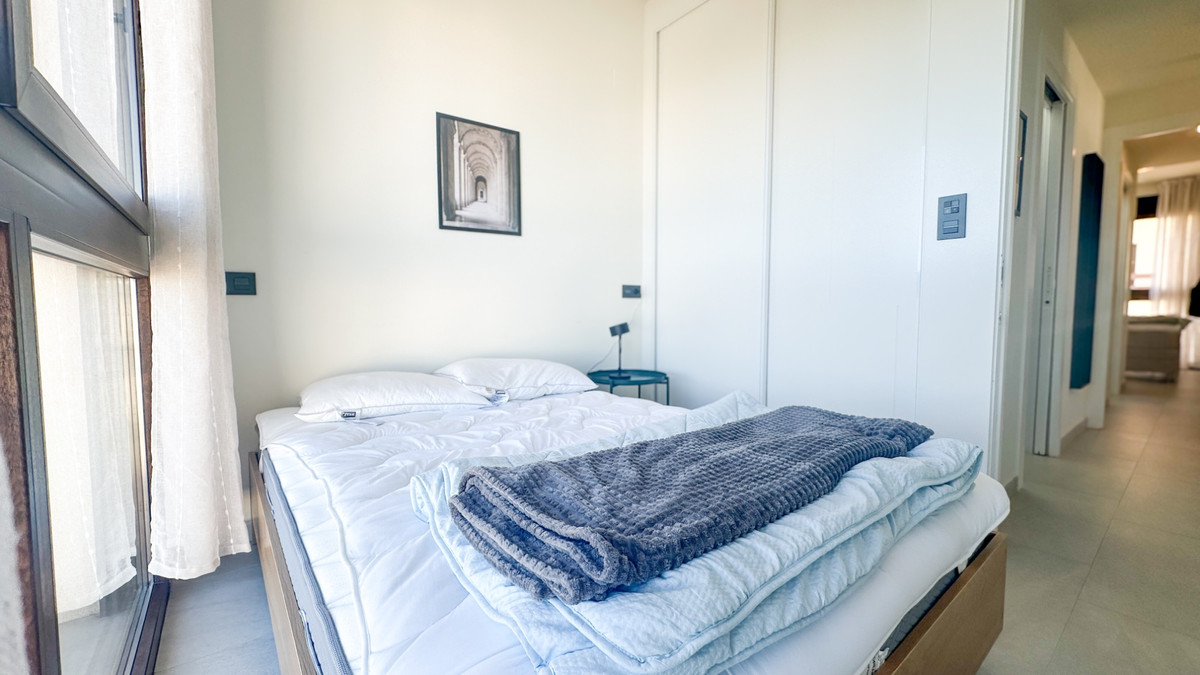 For sale - 3 Bedroom 2 Bathroom House - Bungalow in Torrevieja - Torrevieja Centro  - Alicante