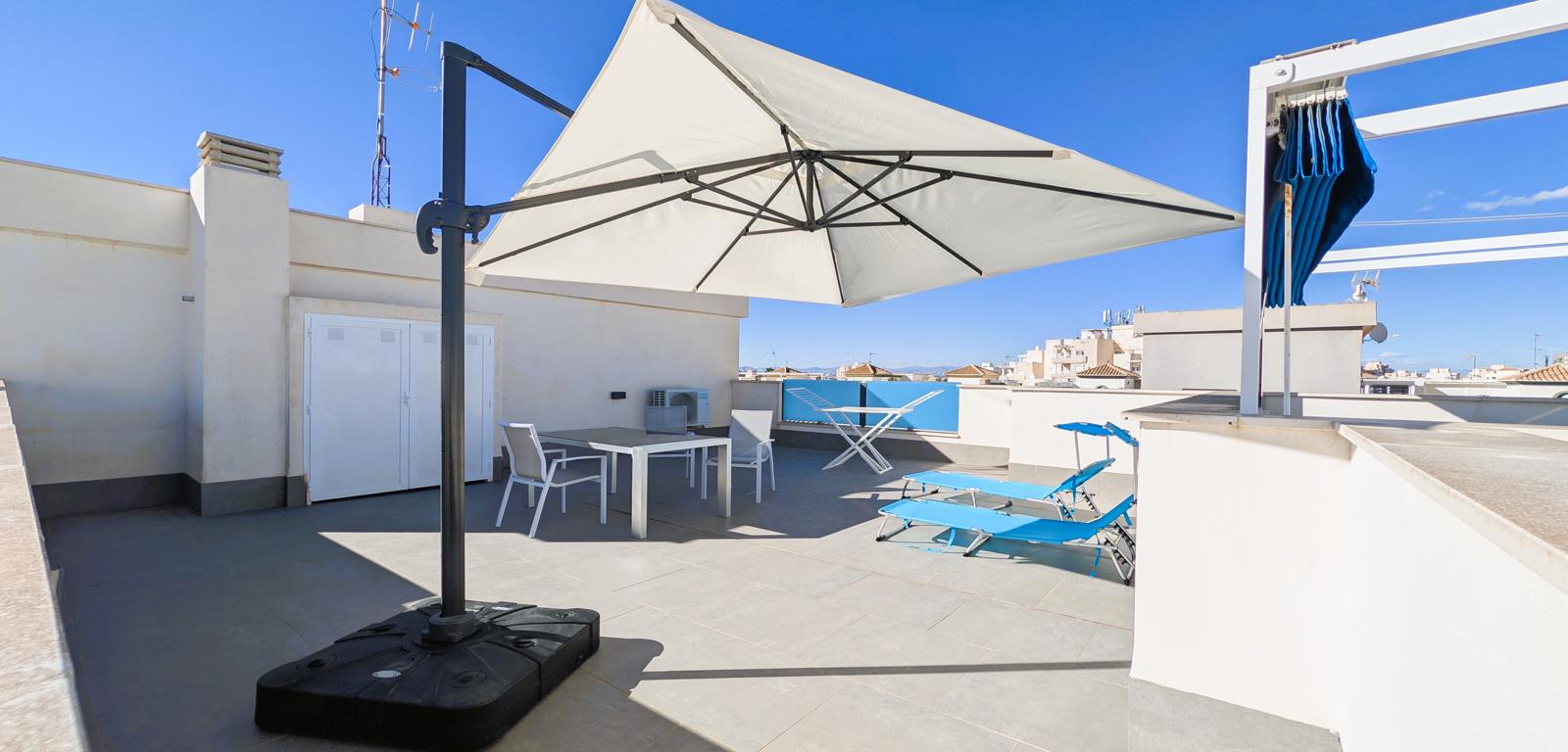 Sold - SOLD! 2 Bedroom 2 Bathroom Penthouse apartment in Torrevieja - Calle Maestro Francisco Casanovas - Alicante