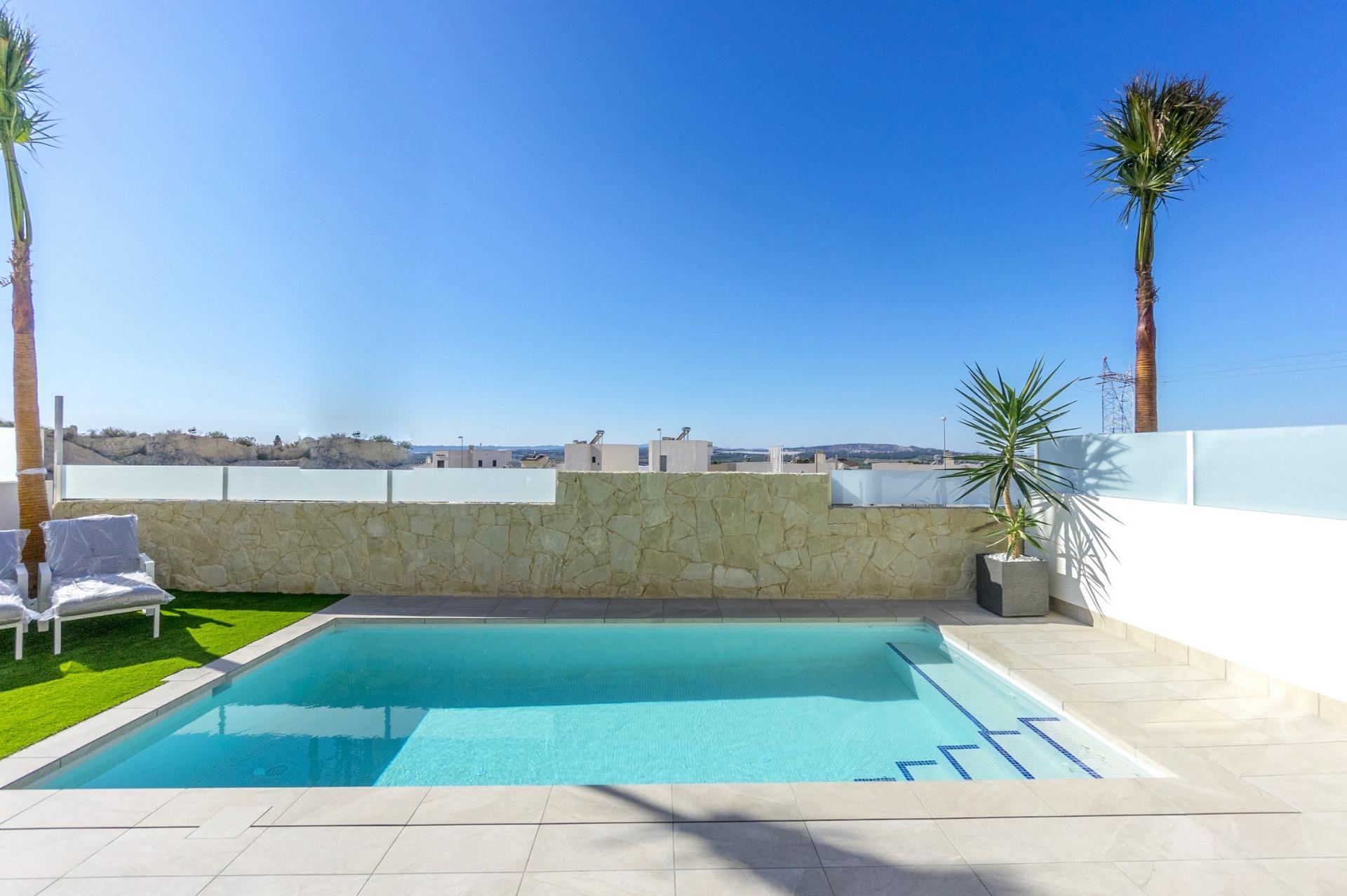 Sold - 3 Bedroom 3 Bathroom Villa in Rojales - Ciudad Quesada  - Alicante