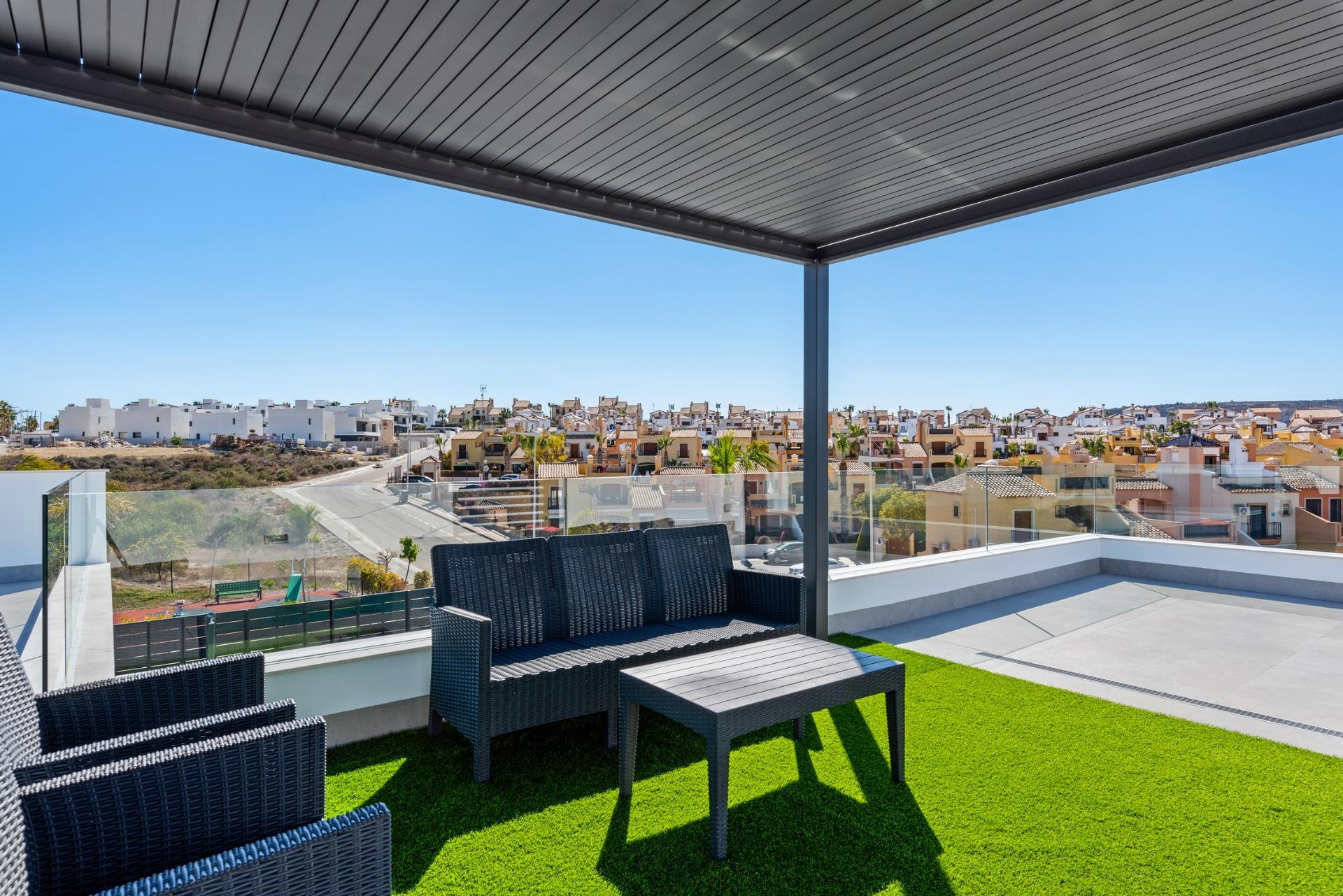 For sale - 3 Bedroom 2 Bathroom Villa in Algorfa - La Finca Golf  - Alicante