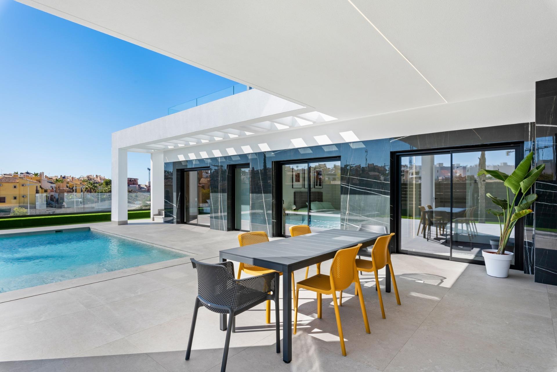 For sale - 3 Bedroom 2 Bathroom Villa in Algorfa - La Finca Golf  - Alicante