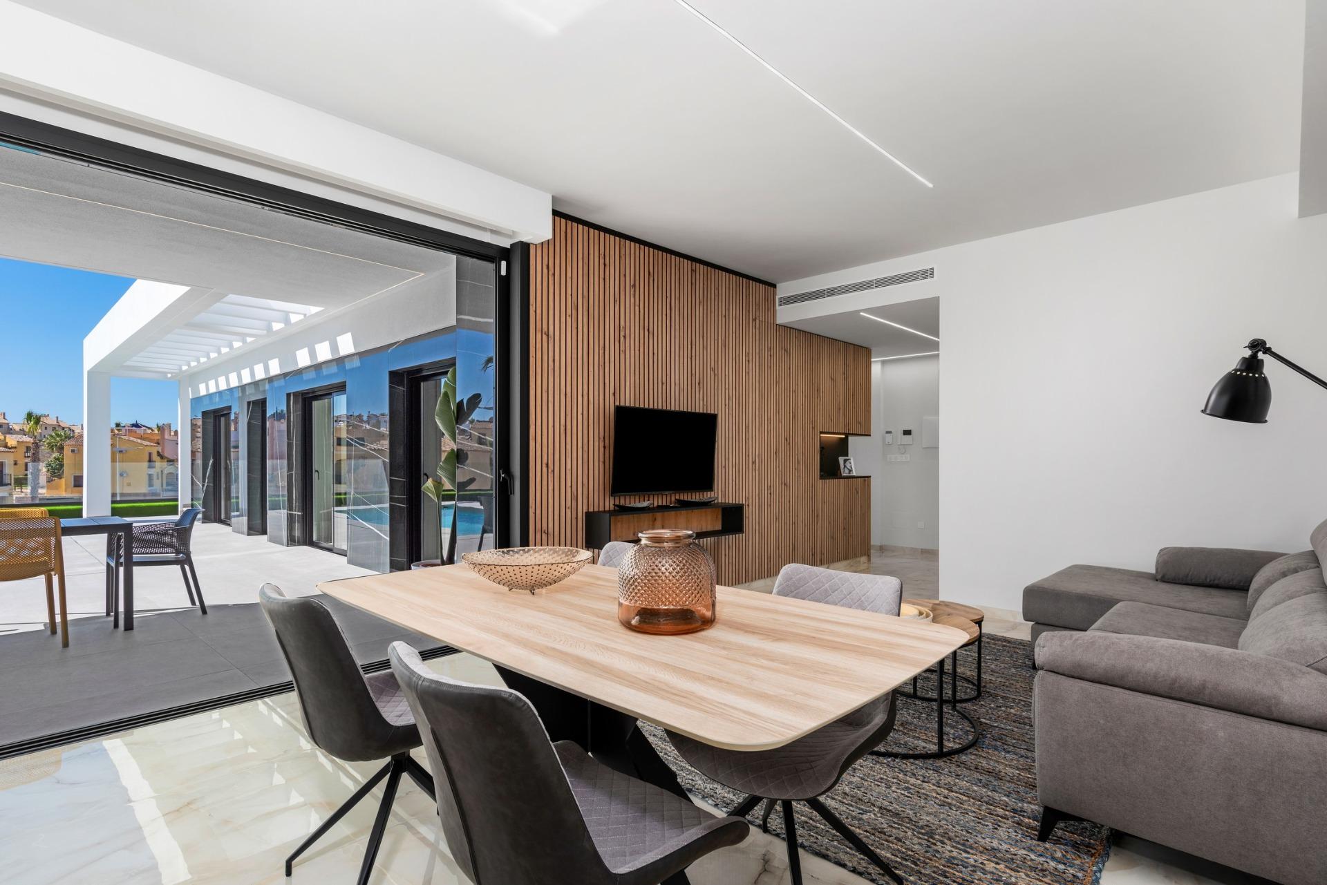 For sale - 3 Bedroom 2 Bathroom Villa in Algorfa - La Finca Golf  - Alicante