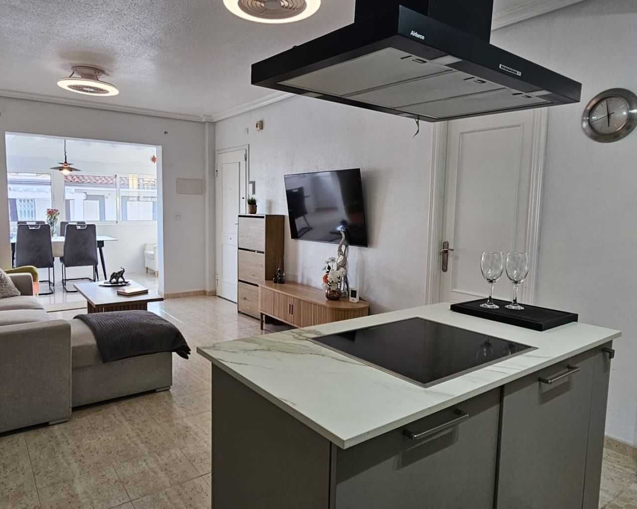 For sale - 3 Bedroom 2 Bathroom Apartment in Orihuela Costa - Playa Flamenca  - Alicante