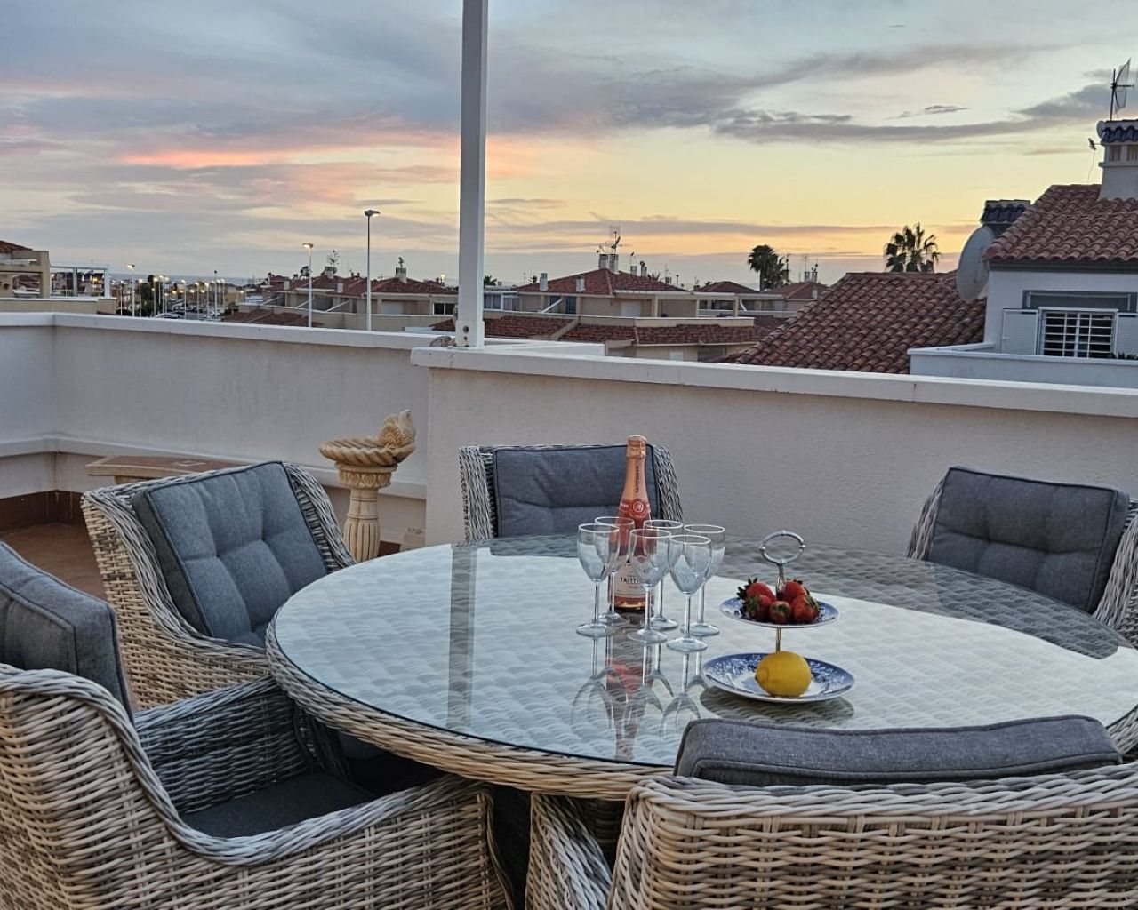 For sale - 3 Bedroom 2 Bathroom Apartment in Orihuela Costa - Playa Flamenca  - Alicante