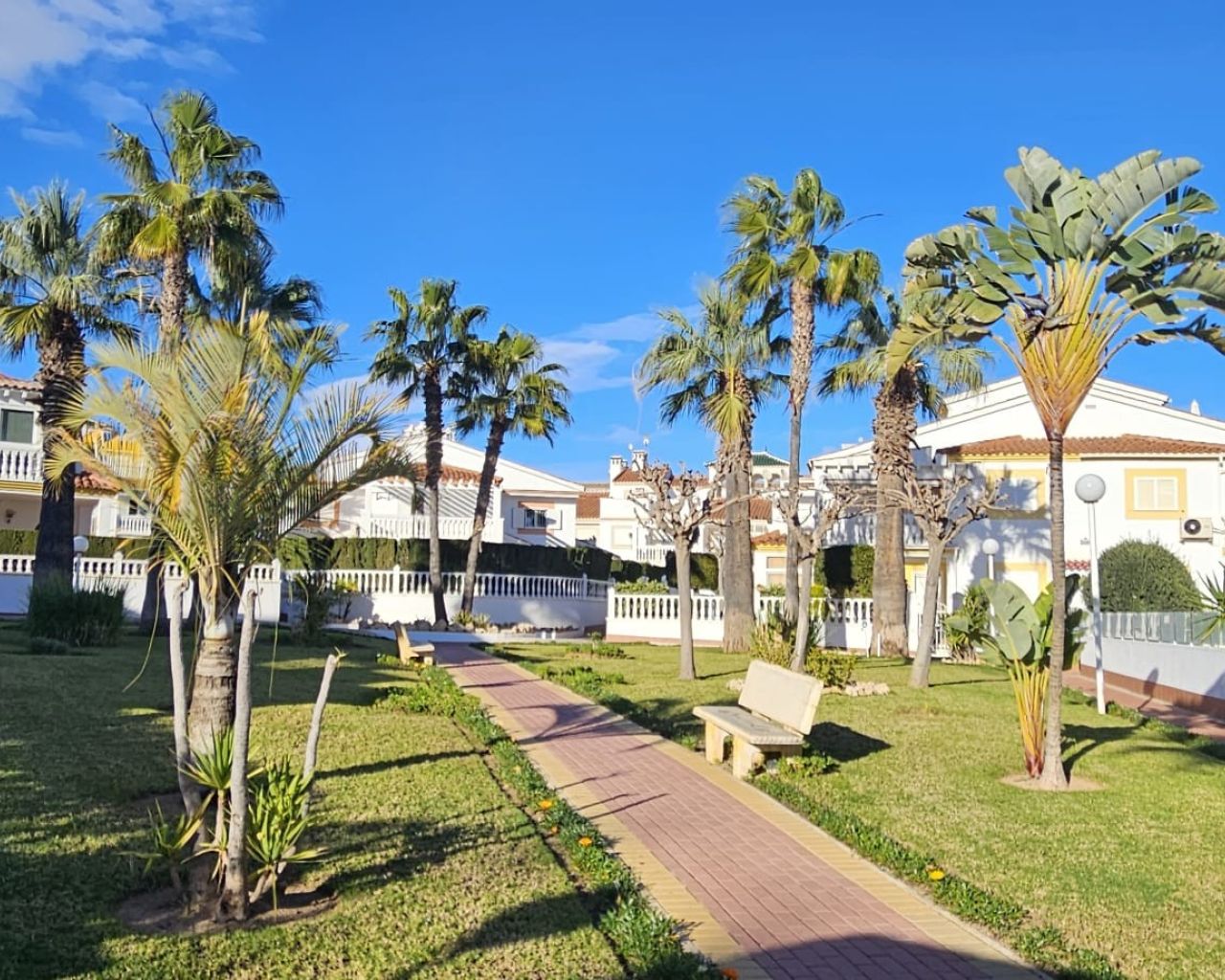 Penthouse in Playa Flamenca - Image 3