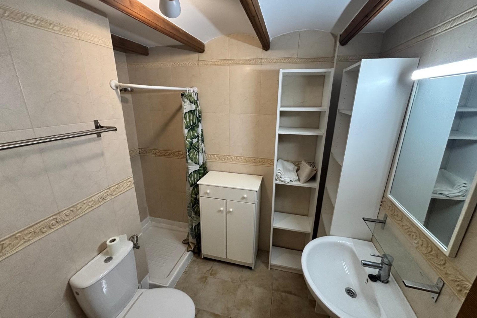 For sale - 5 Bedroom 2 Bathroom Townhouse in Guardamar del Segura - Urbanizaciones  - Alicante