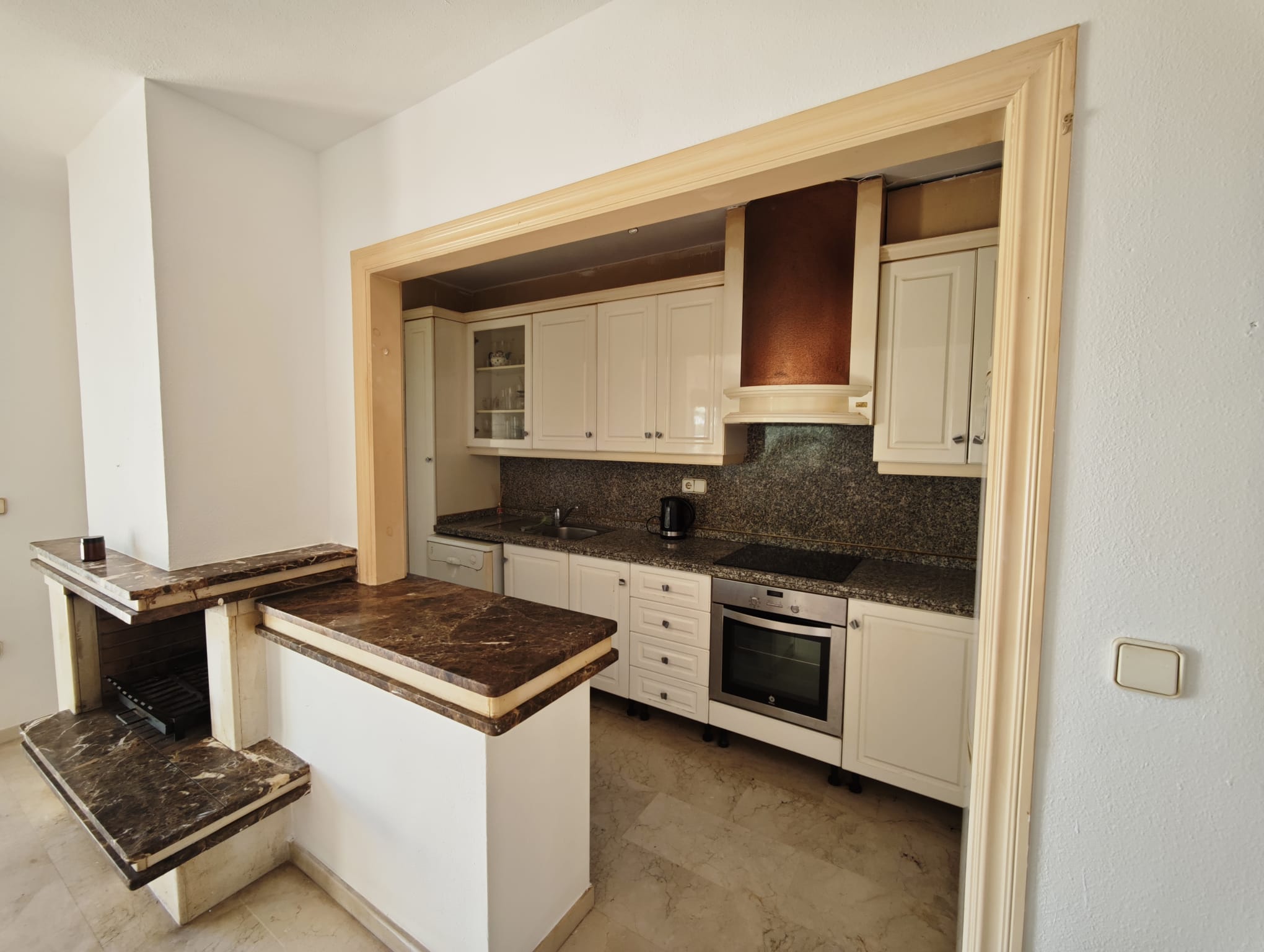 For sale - 3 Bedroom 2 Bathroom Apartment in Villamartin - Las Ramblas - Alicante