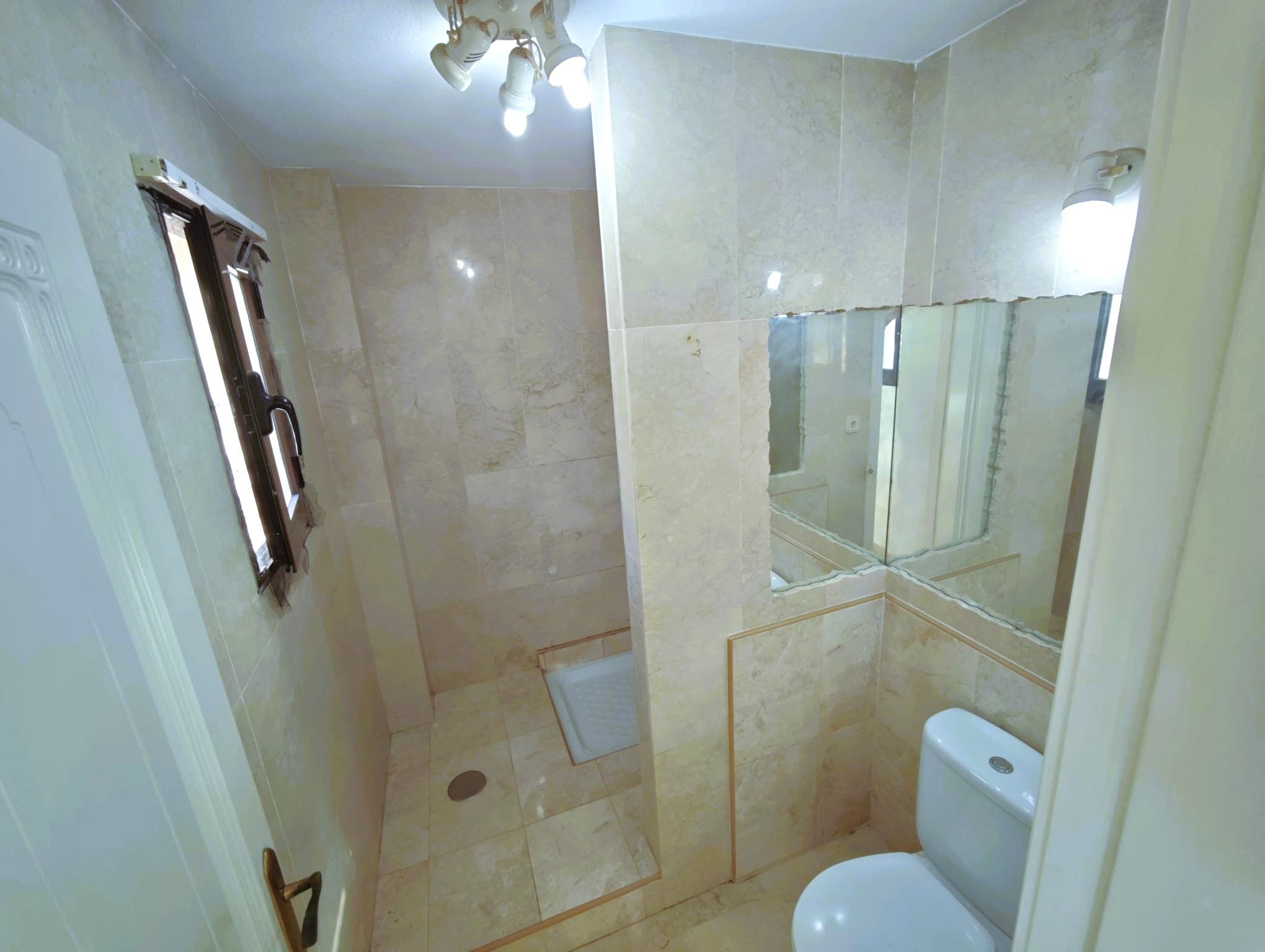 For sale - 3 Bedroom 2 Bathroom Apartment in Villamartin - Las Ramblas - Alicante
