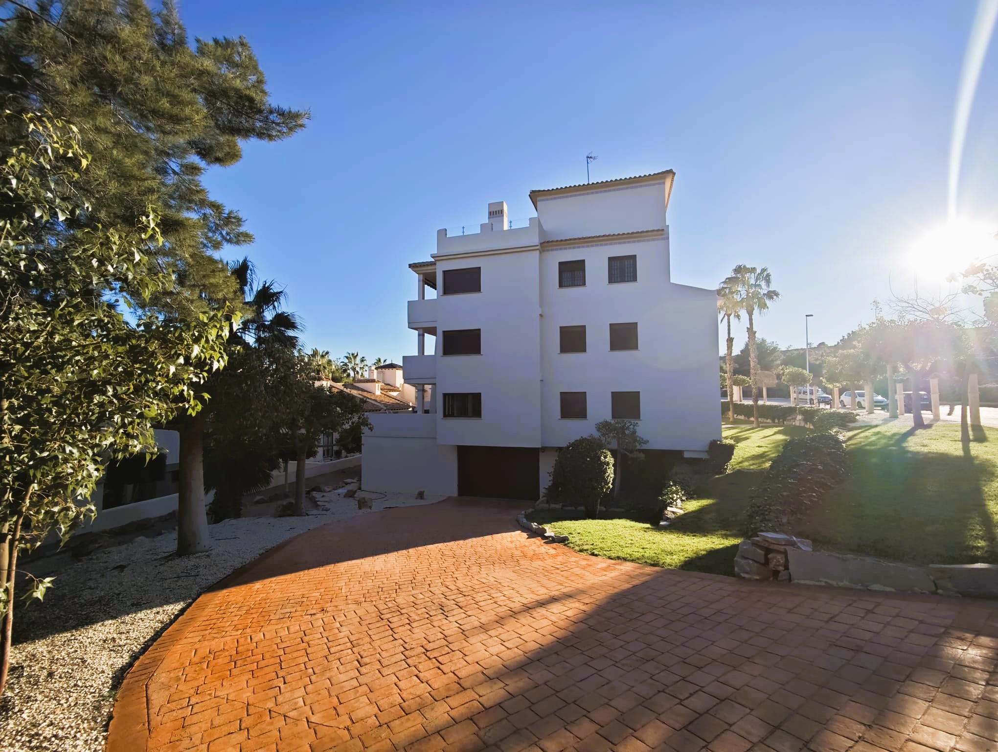 For sale - 3 Bedroom 2 Bathroom Apartment in Villamartin - Las Ramblas - Alicante