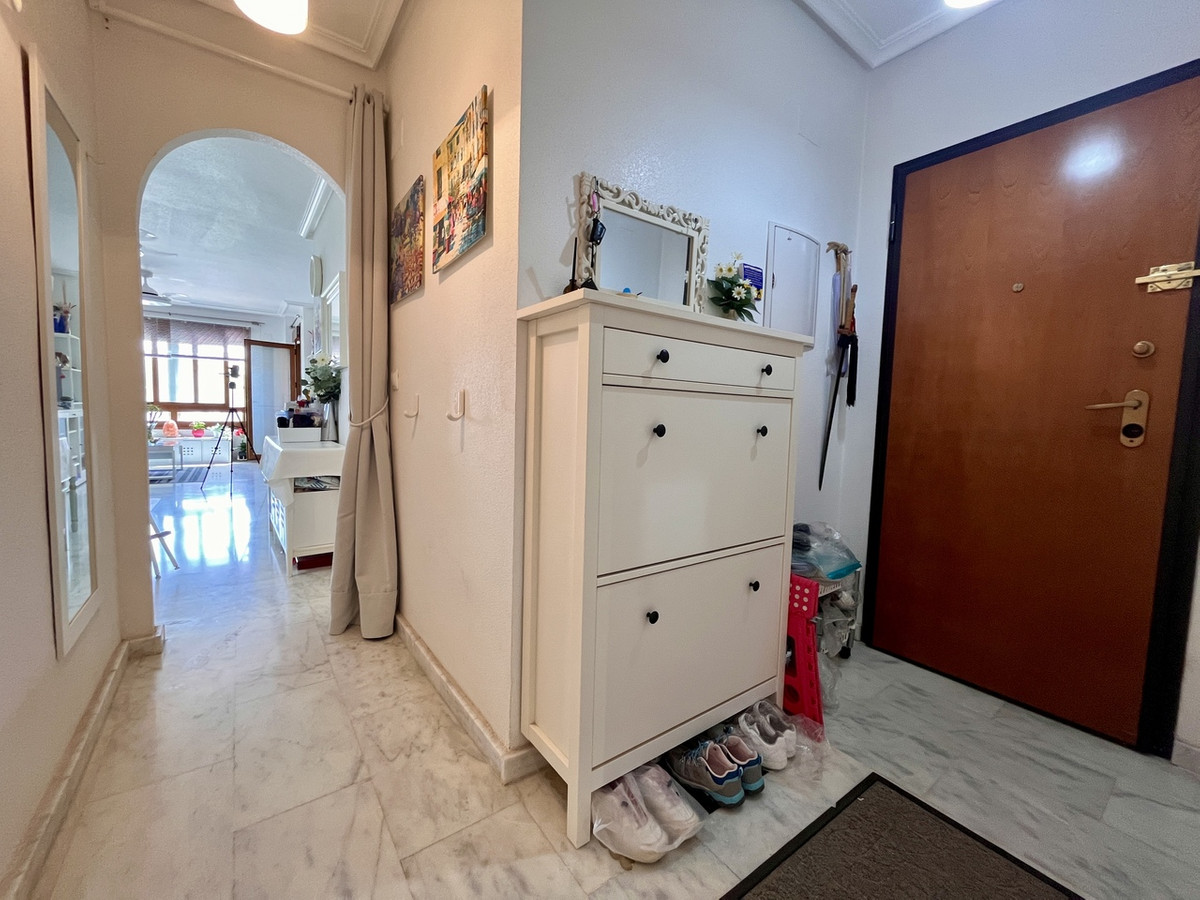 For sale - 2 Bedroom 2 Bathroom Apartment - Middle Floor Apartment in Orihuela - Villamartin  - Alicante