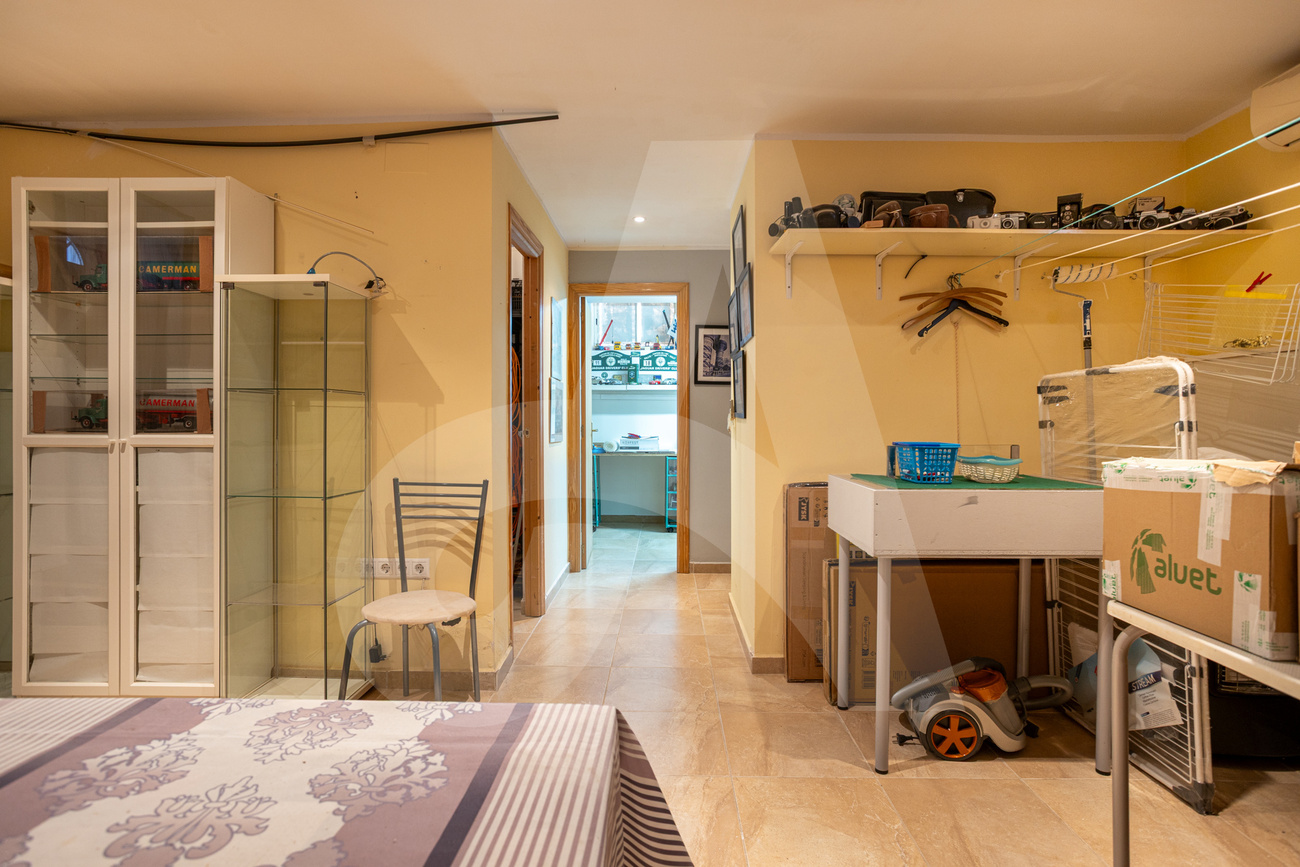 For sale - 3 Bedroom 2 Bathroom Villa in El Raso  - El Raso  - Alicante