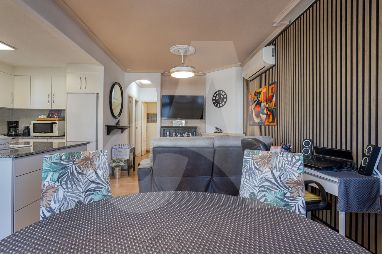 For sale - 3 Bedroom 2 Bathroom Villa in El Raso  - El Raso  - Alicante