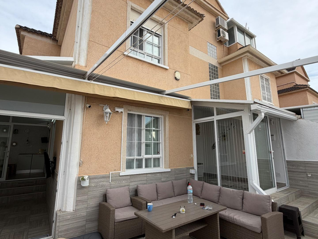 3 Bedroom 3 Bathroom Town House in La Zenia