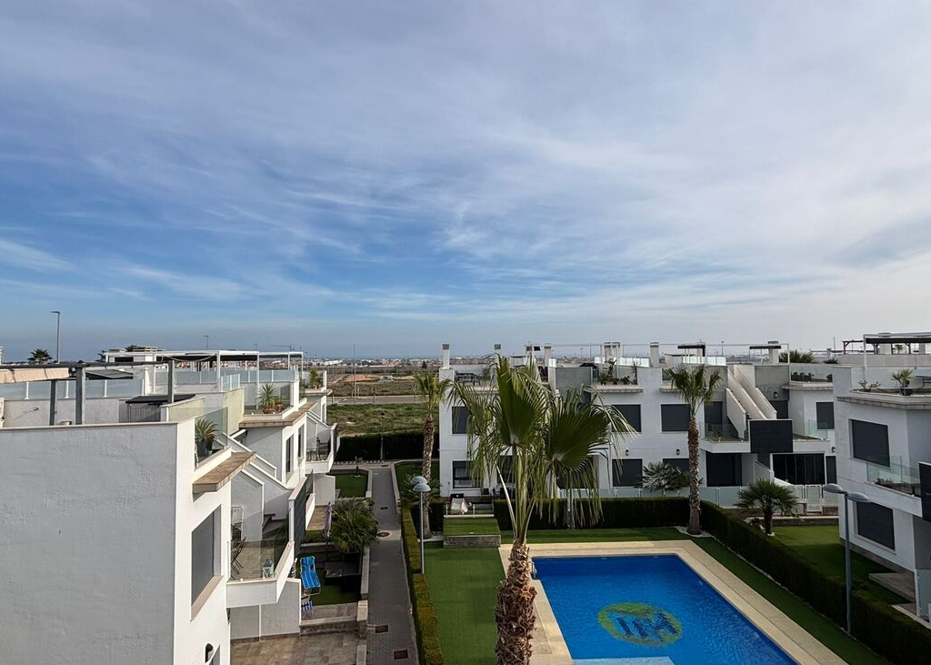 2 Bedroom 2 Bathroom Apartment Penthouse in Pilar de La Horadada