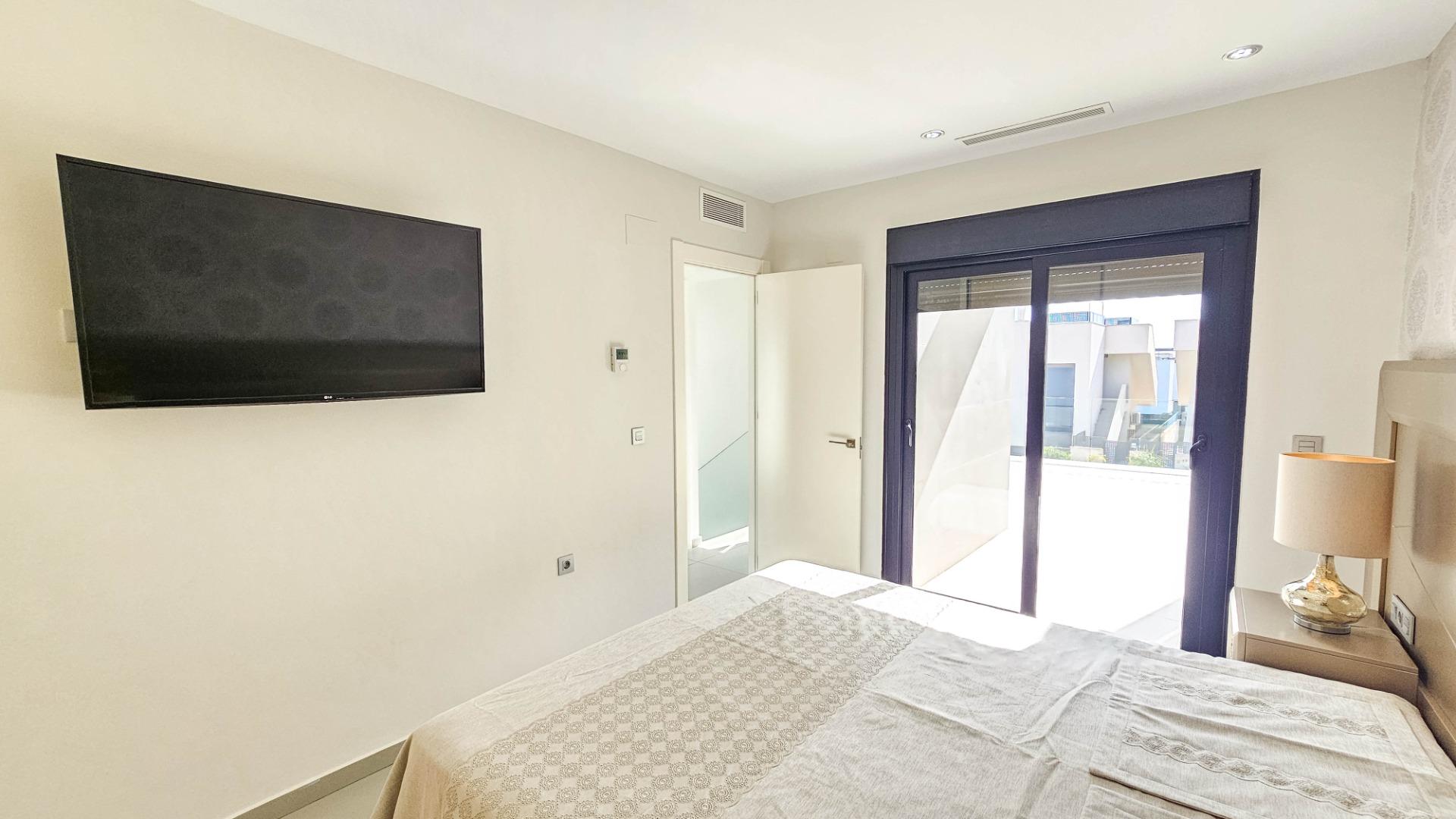 For sale - 3 Bedroom 2 Bathroom Villa in Cuidad Quesada - Cuidad Quesada  - Alicante