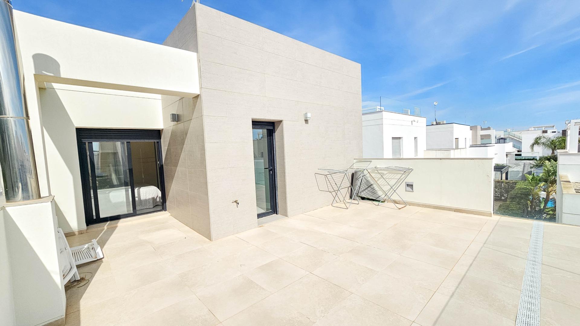 For sale - 3 Bedroom 2 Bathroom Villa in Cuidad Quesada - Cuidad Quesada  - Alicante