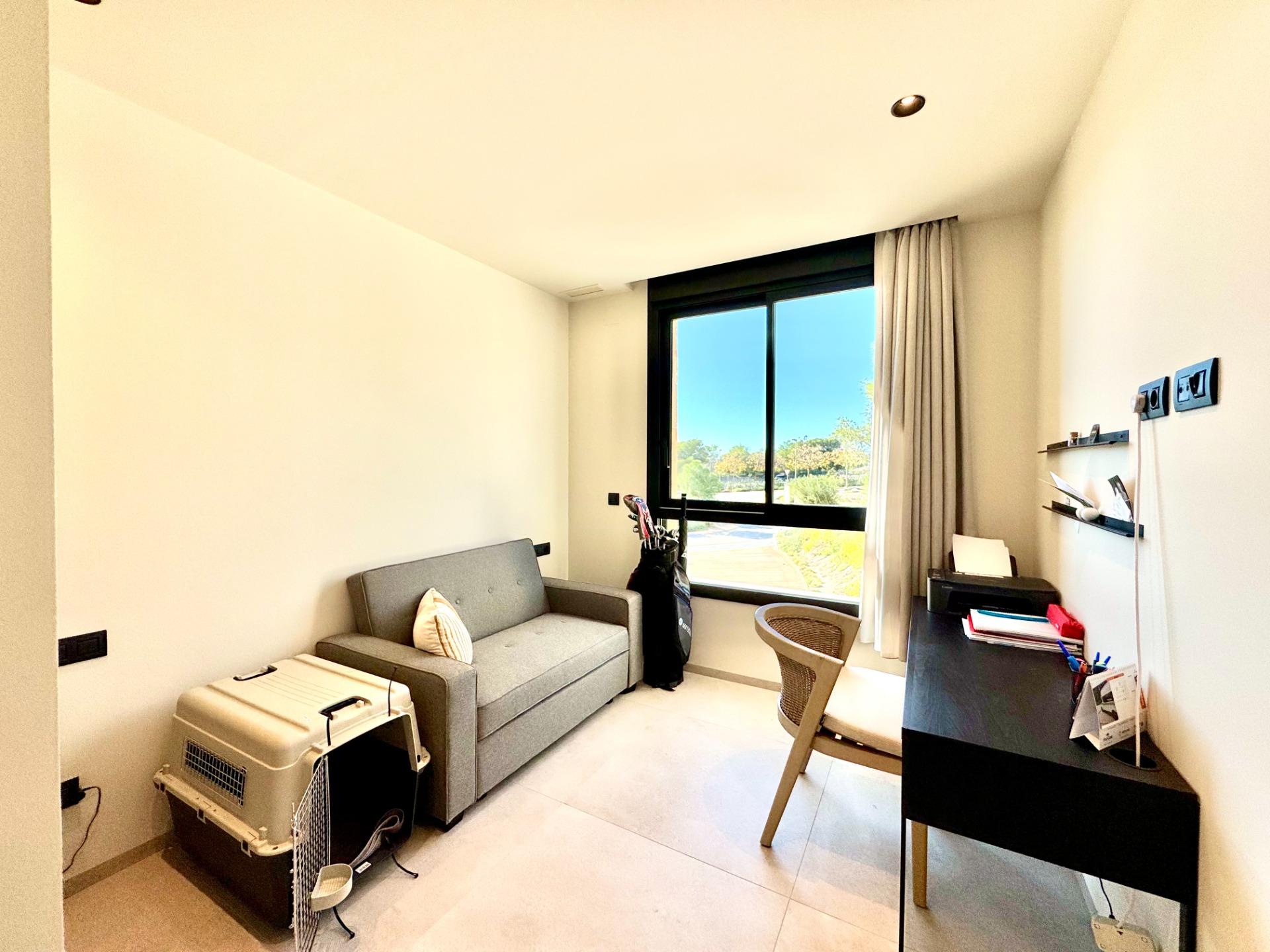 For sale - 3 Bedroom 2 Bathroom Apartment in Orihuela - Las Colinas Golf  - Alicante