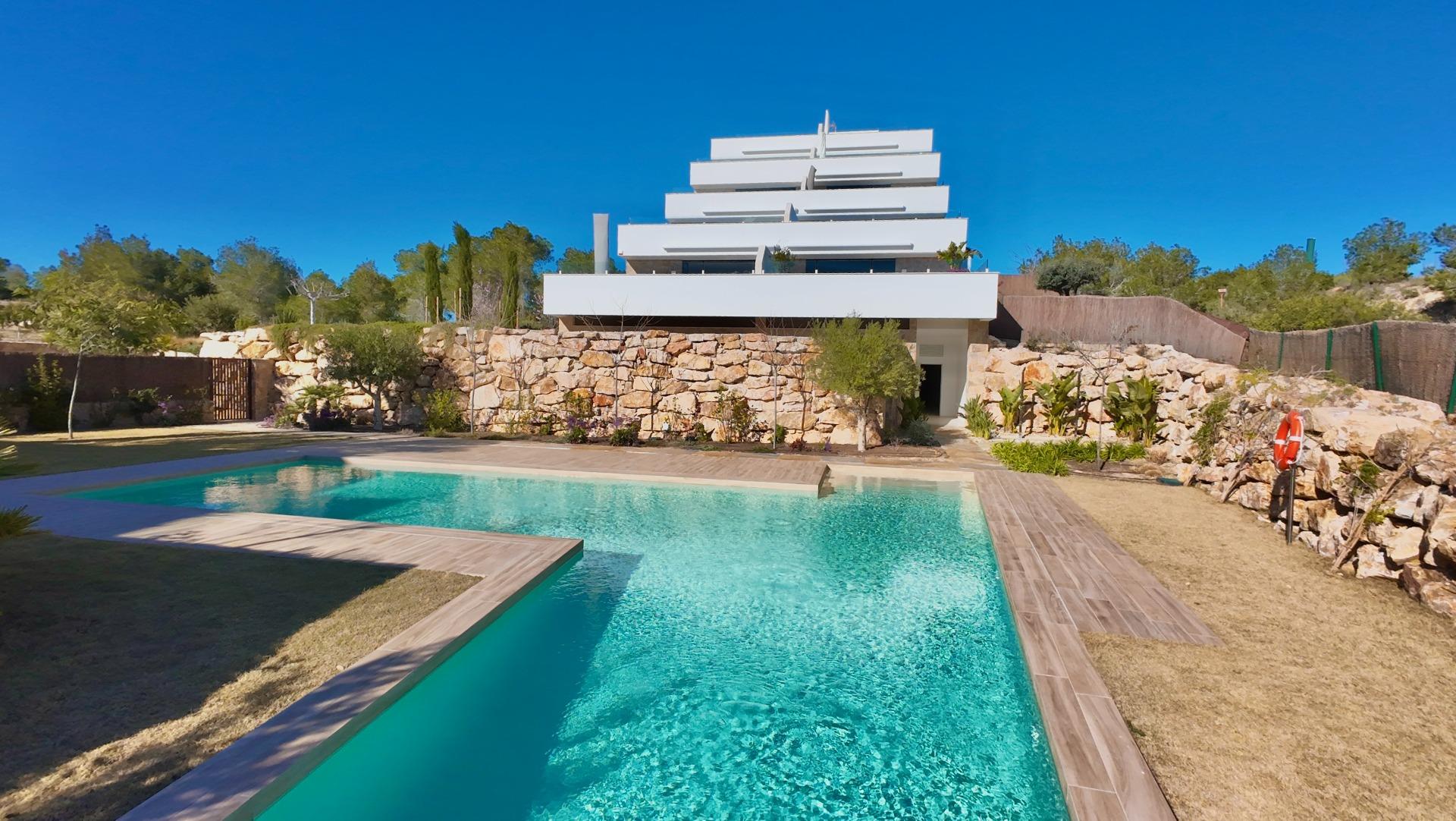 For sale - 3 Bedroom 2 Bathroom Apartment in Orihuela - Las Colinas Golf  - Alicante