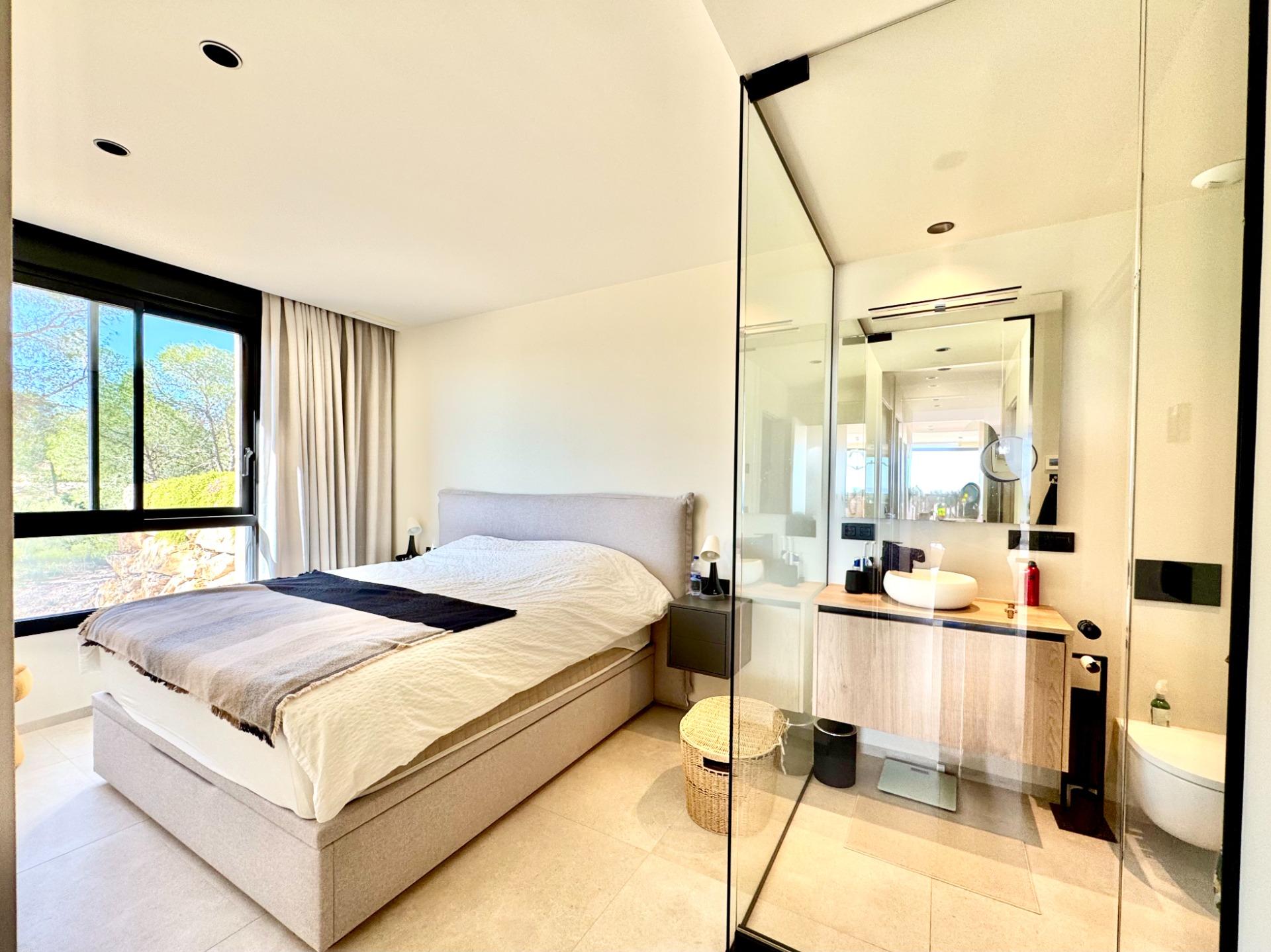 For sale - 3 Bedroom 2 Bathroom Apartment in Orihuela - Las Colinas Golf  - Alicante