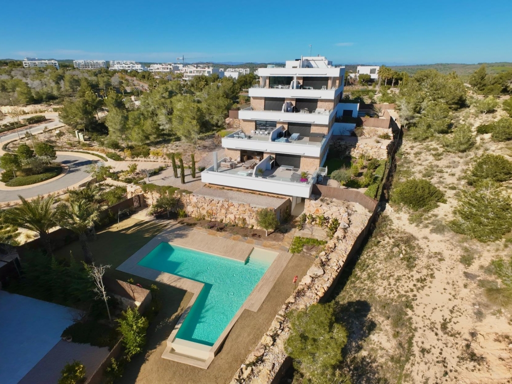 3 Bedroom 2 Bathroom Apartment in Orihuela