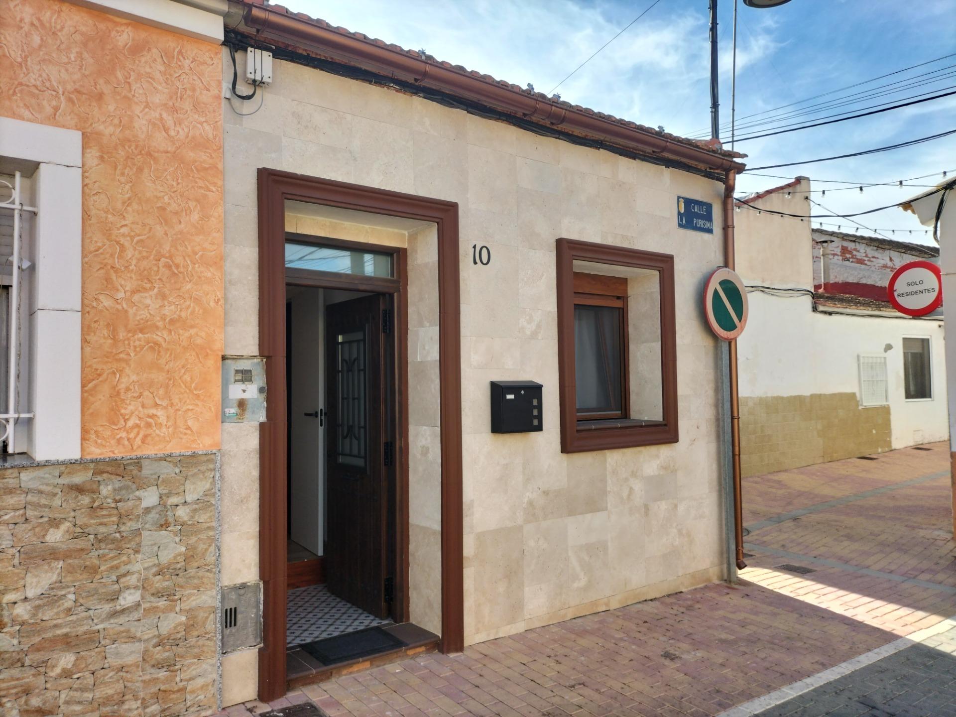 For sale - 3 Bedroom 2 Bathroom Town House in Formentera del Segura - Centro  - Alicante