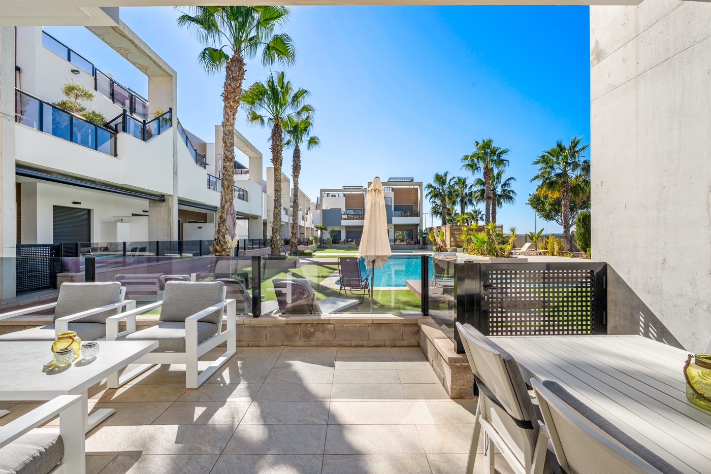 For sale - 2 Bedroom 2 Bathroom Apartment in Guardamar del Segura - Costa Blanca  - Alicante