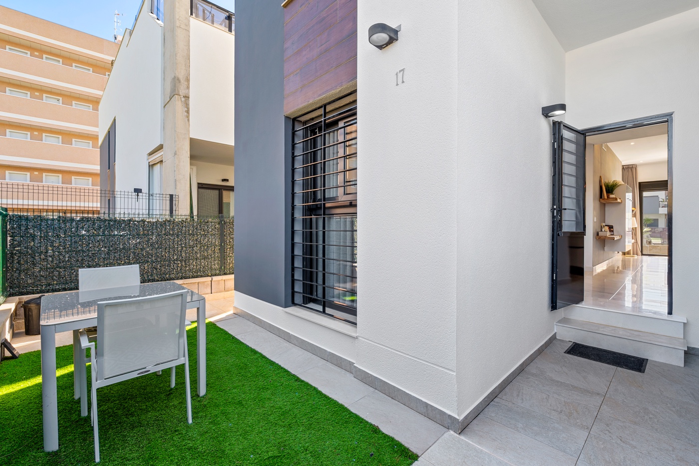 For sale - 2 Bedroom 2 Bathroom Apartment in Guardamar del Segura - Costa Blanca  - Alicante