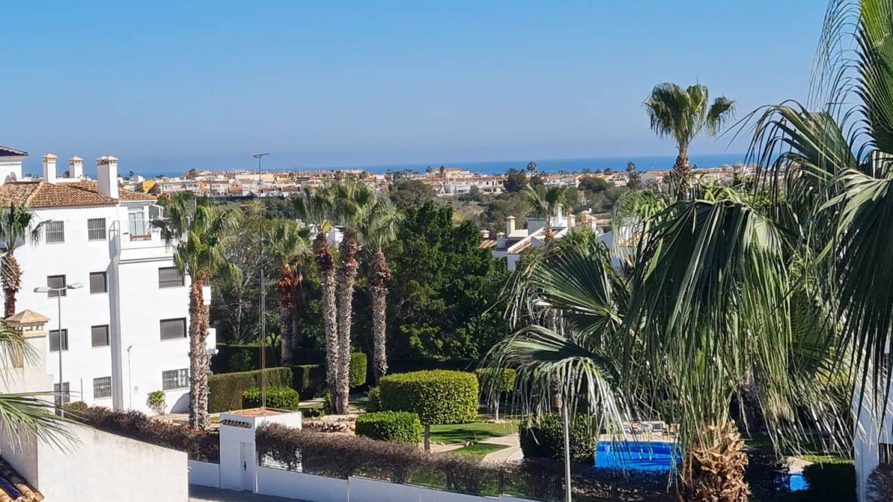 For sale - 2 Bedroom 2 Bathroom Penthouse in Villamartin - Costa Blanca  - Alicante