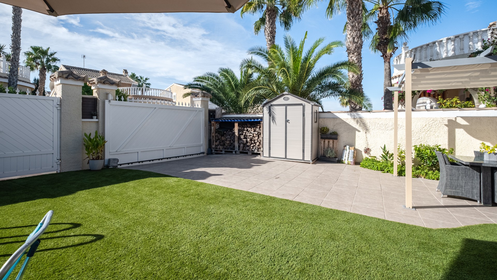 For sale - 6 Bedroom 4 Bathroom Villa in Santa Pola - Costa Blanca  - Alicante