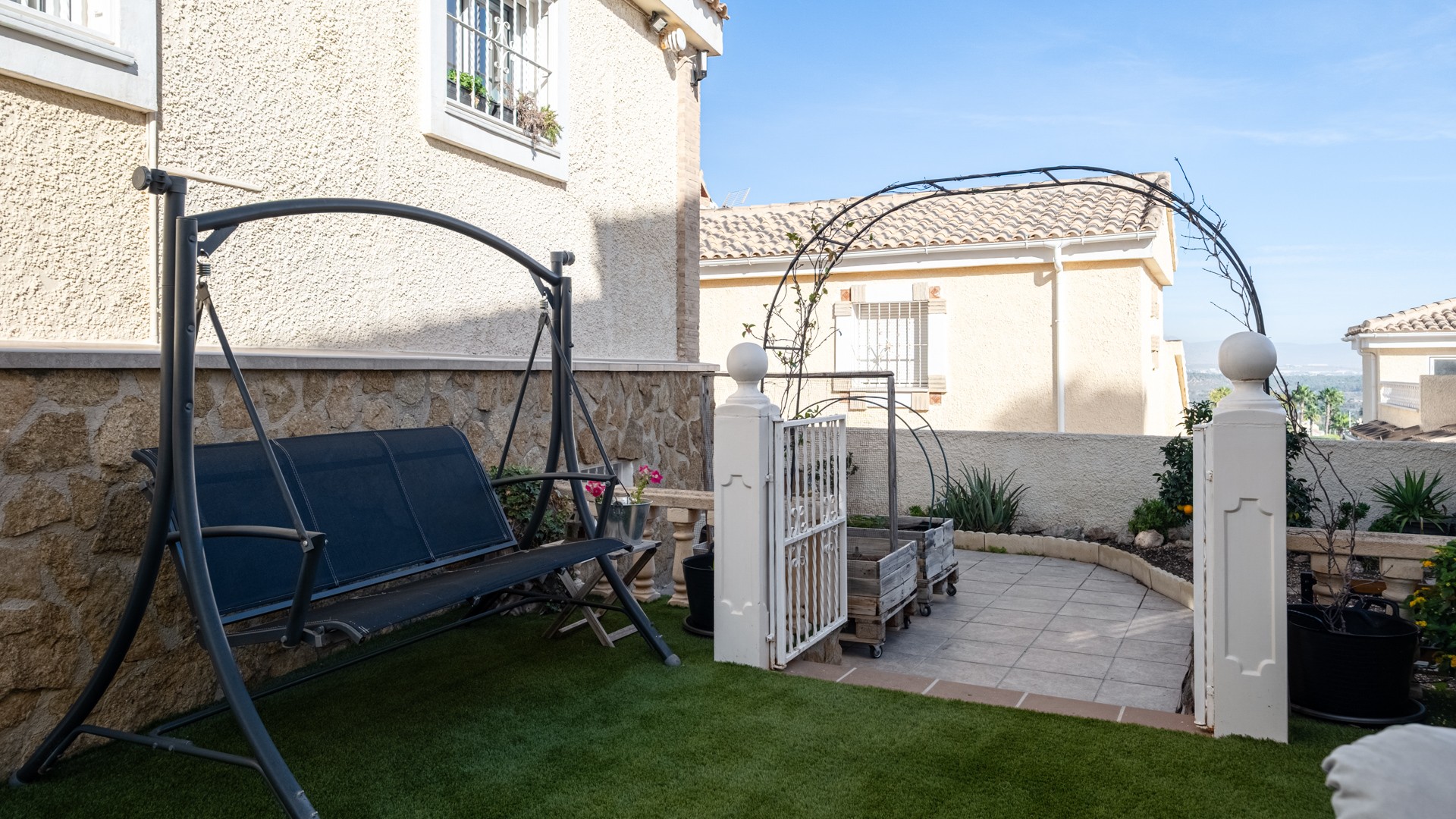 For sale - 6 Bedroom 4 Bathroom Villa in Santa Pola - Costa Blanca  - Alicante