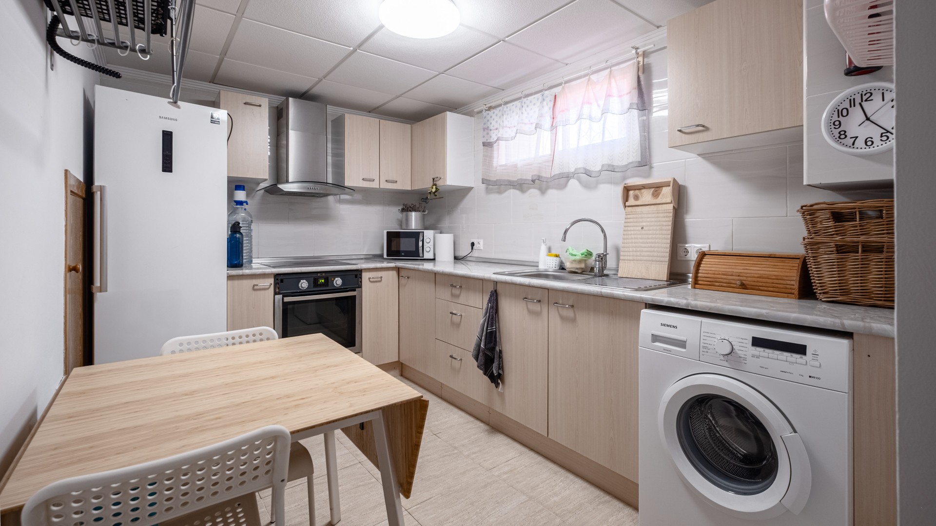 For sale - 6 Bedroom 4 Bathroom Villa in Santa Pola - Costa Blanca  - Alicante