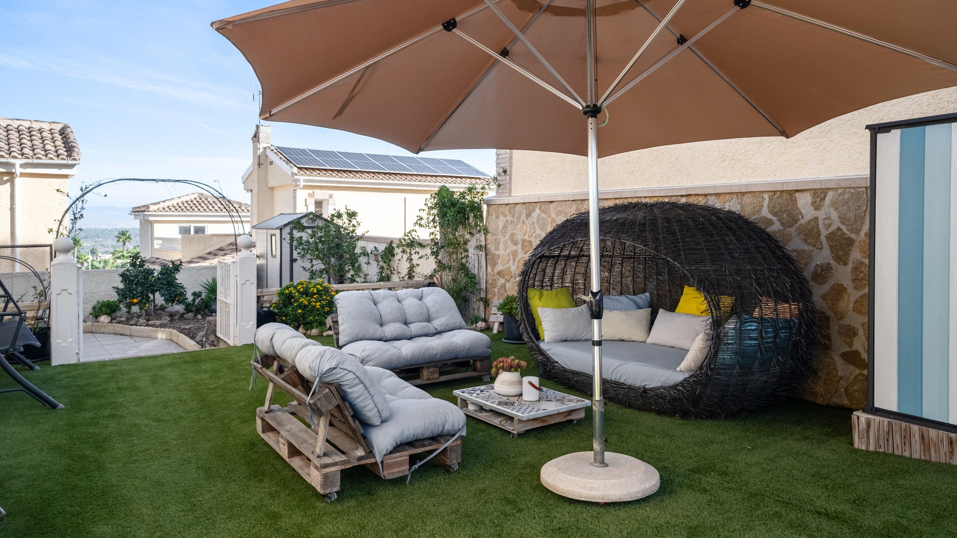 For sale - 6 Bedroom 4 Bathroom Villa in Santa Pola - Costa Blanca  - Alicante