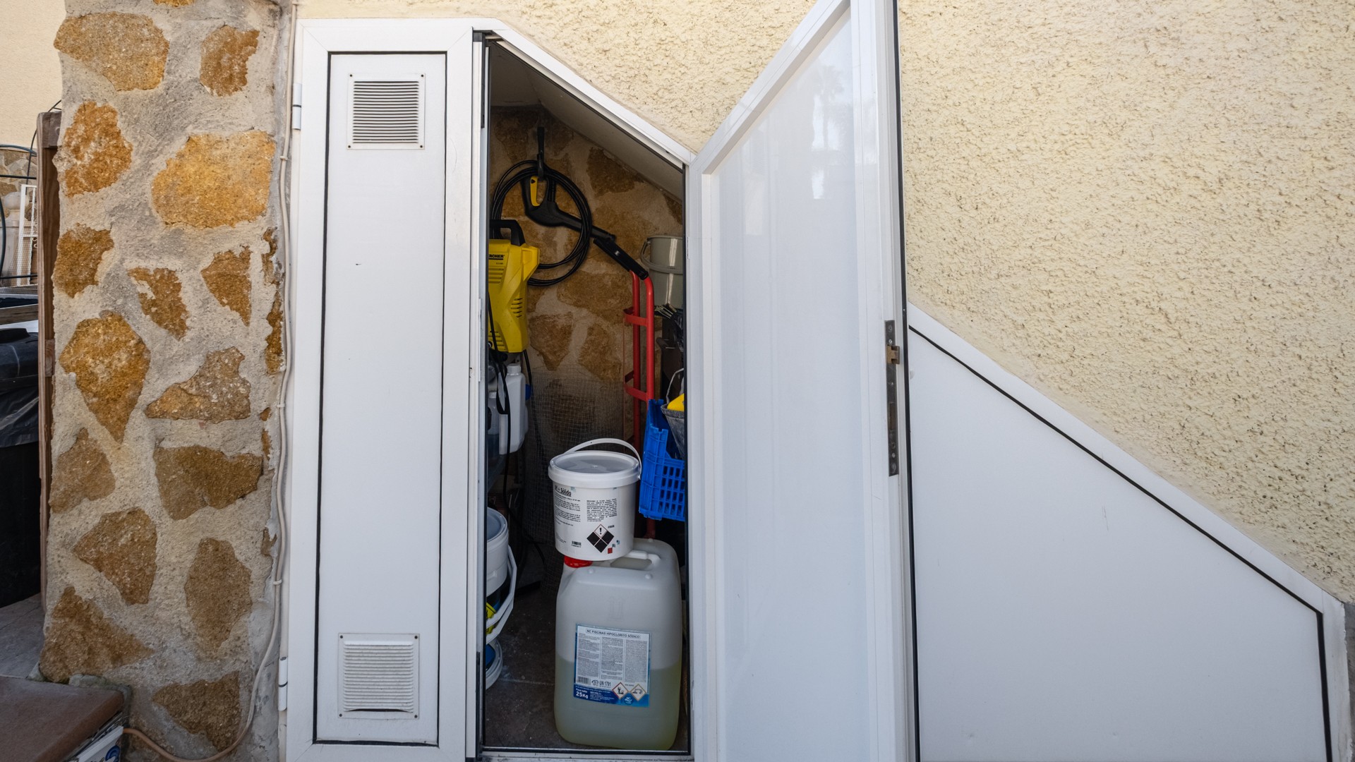 For sale - 6 Bedroom 4 Bathroom Villa in Santa Pola - Costa Blanca  - Alicante