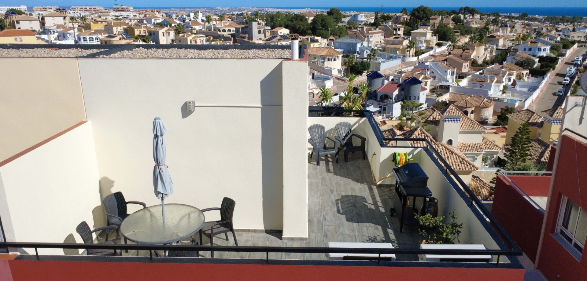 For sale - 3 Bedroom 2 Bathroom Townhouse in Orihuela Costa - Villamartín  - Alicante