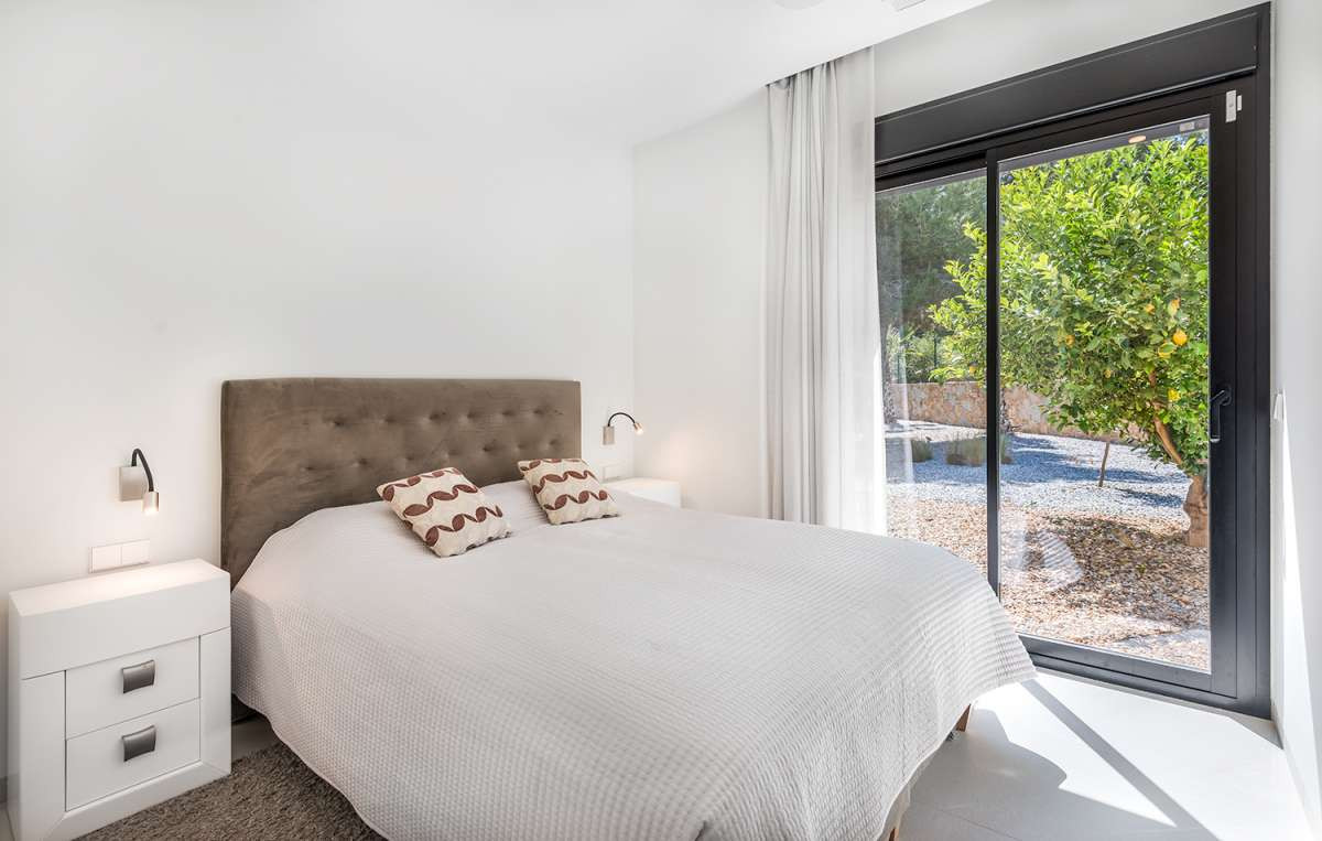 For sale - 5 Bedroom 4 Bathroom House - Detached Villa in Orihuela - Las Colinas Golf  - Alicante