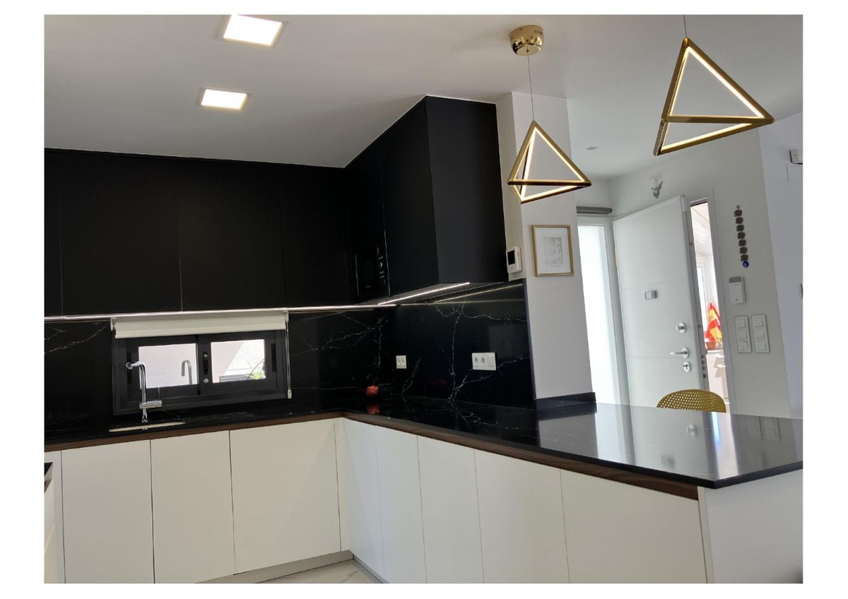 For sale - 2 Bedroom 2 Bathroom House - Bungalow in San Miguel de Salinas - San Miguel de Salinas Centro  - Alicante