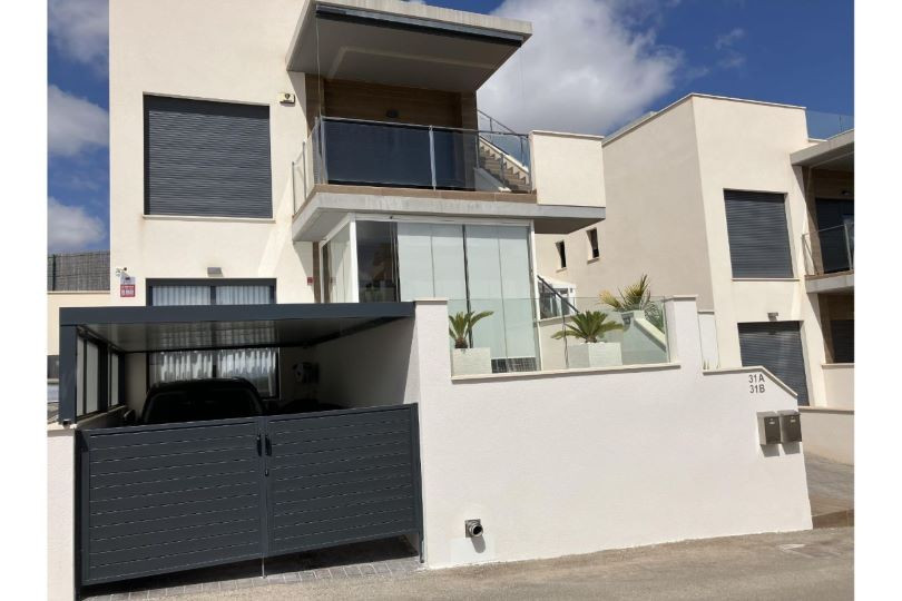 For sale - 2 Bedroom 2 Bathroom House - Bungalow in San Miguel de Salinas - San Miguel de Salinas Centro  - Alicante