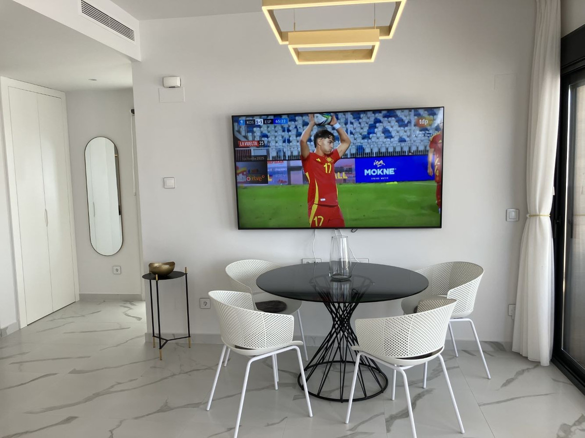 For sale - 2 Bedroom 2 Bathroom House - Bungalow in San Miguel de Salinas - San Miguel de Salinas Centro  - Alicante