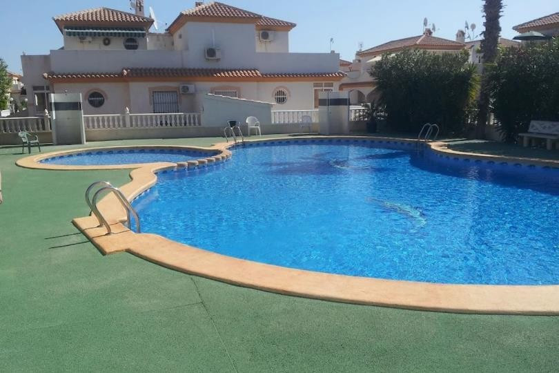For sale - 5 Bedroom 3 Bathroom Apartment - Duplex in Orihuela - Playa Flamenca  - Alicante