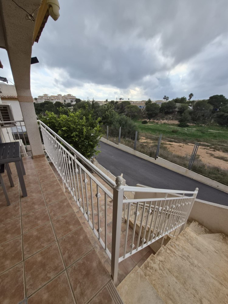 For sale - 5 Bedroom 3 Bathroom Apartment - Duplex in Orihuela - Playa Flamenca  - Alicante