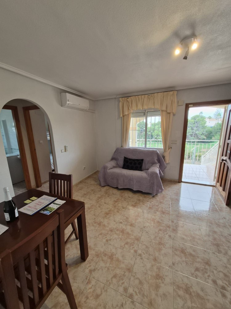 For sale - 5 Bedroom 3 Bathroom Apartment - Duplex in Orihuela - Playa Flamenca  - Alicante