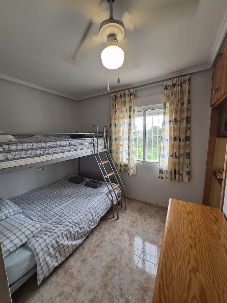 For sale - 5 Bedroom 3 Bathroom Apartment - Duplex in Orihuela - Playa Flamenca  - Alicante