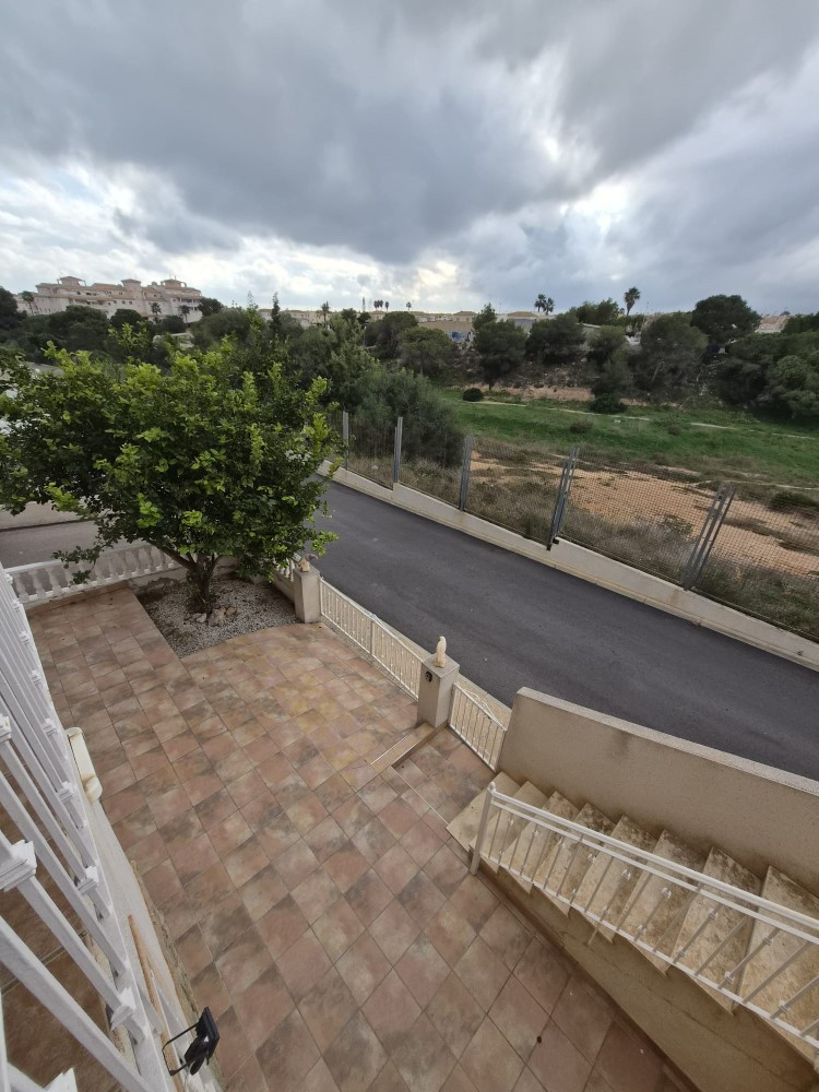 For sale - 5 Bedroom 3 Bathroom Apartment - Duplex in Orihuela - Playa Flamenca  - Alicante